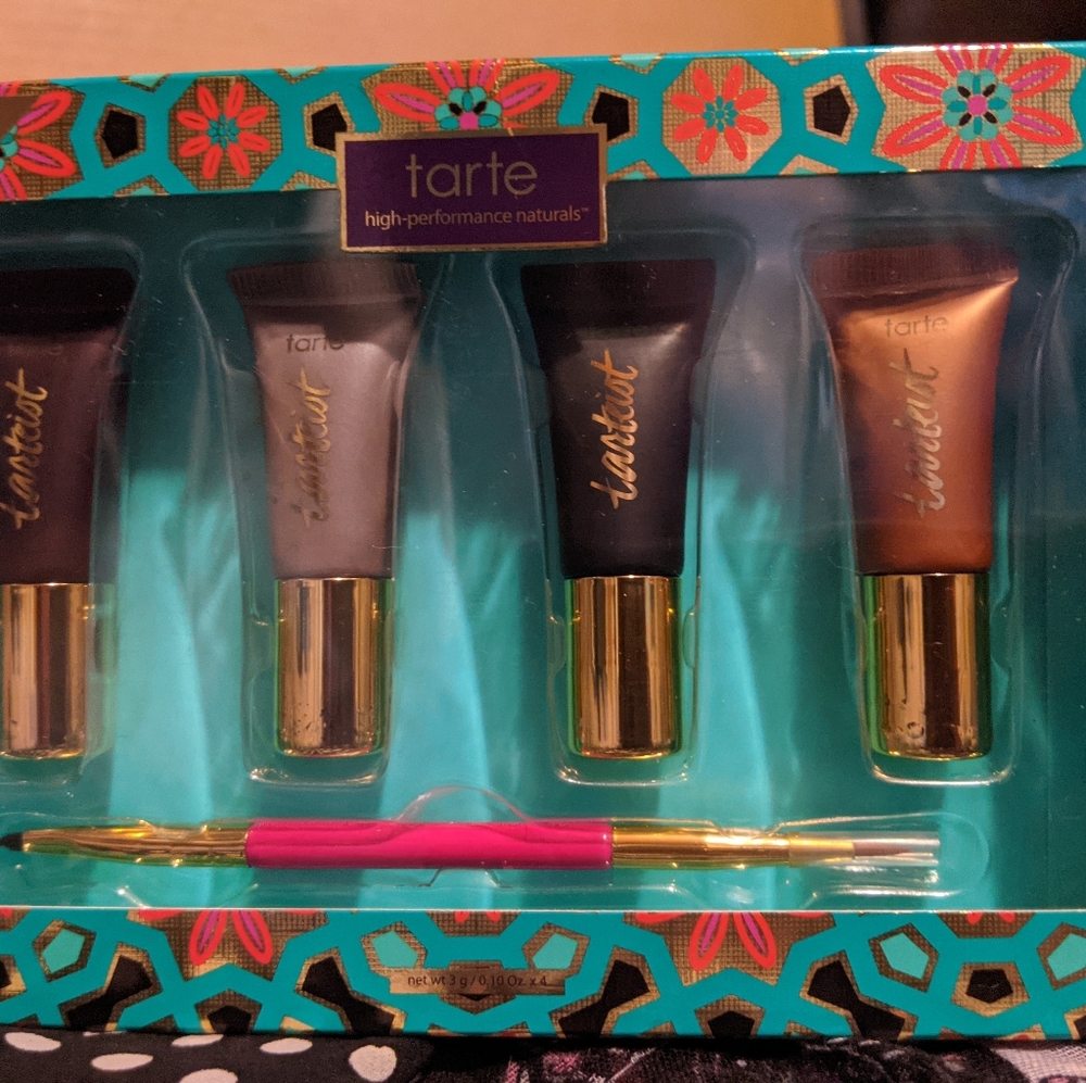 Limited edition 5pc Tarte travel size eyeliners